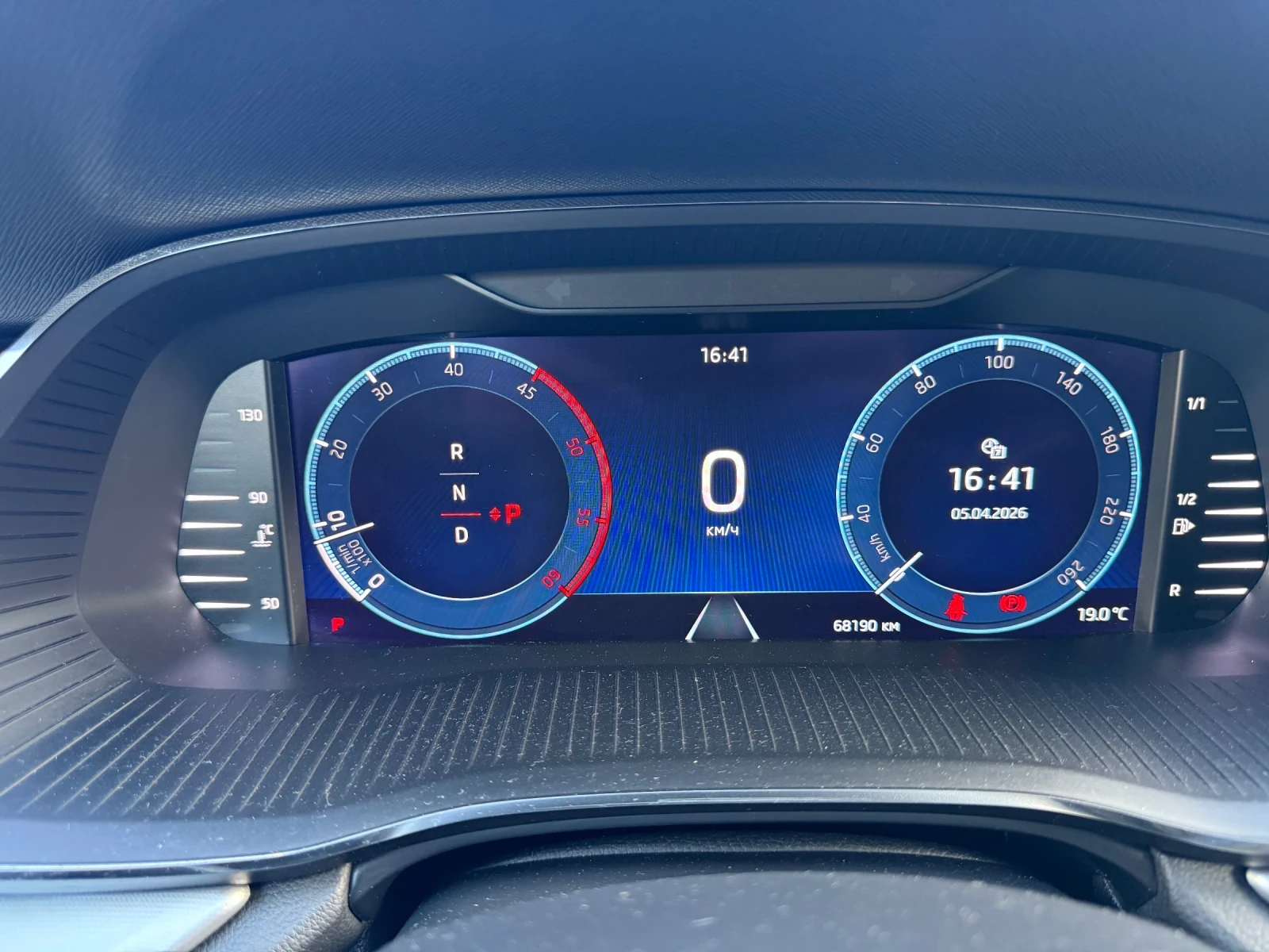 Skoda Octavia, снимка 10 - Автомобили и джипове - 54100627