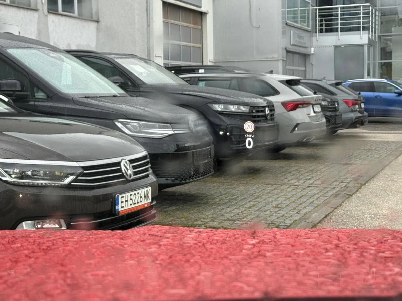 VW Tiguan R-line Plus 4 Motion  2, 0 TDI 193 k.c 7DSG, снимка 17 - Автомобили и джипове - 54219191