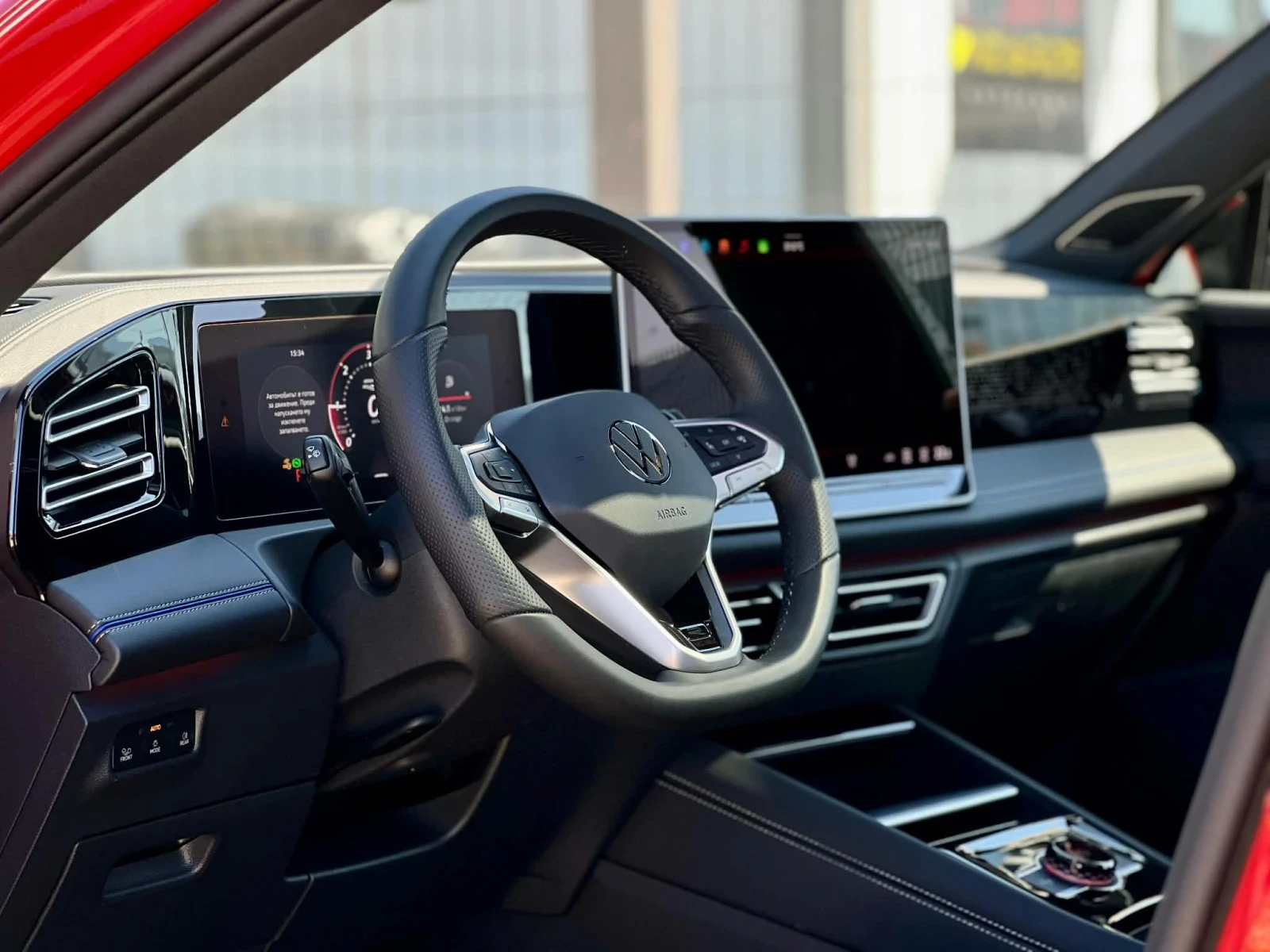 VW Tiguan R-line Plus 4 Motion  2, 0 TDI 193 k.c 7DSG, снимка 11 - Автомобили и джипове - 54219191