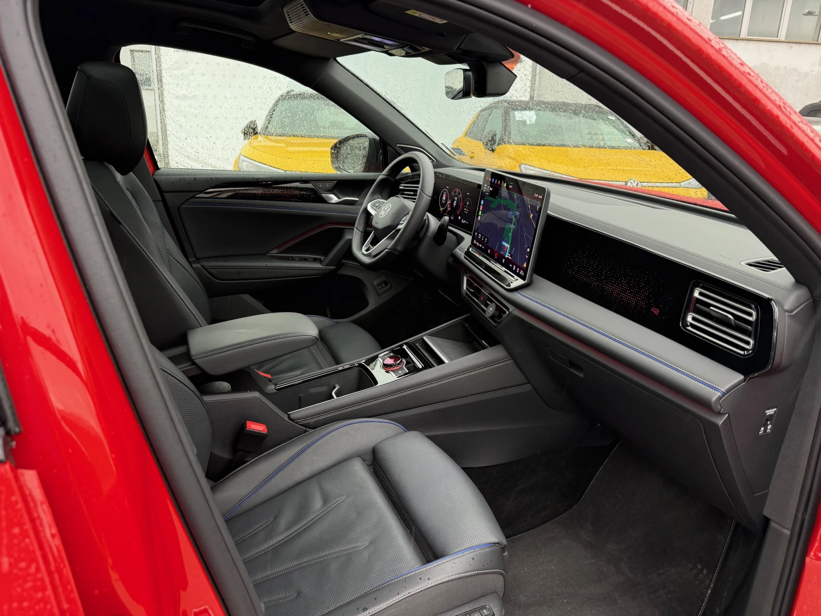 VW Tiguan R-line Plus 4 Motion  2, 0 TDI 193 k.c 7DSG, снимка 7 - Автомобили и джипове - 54219191