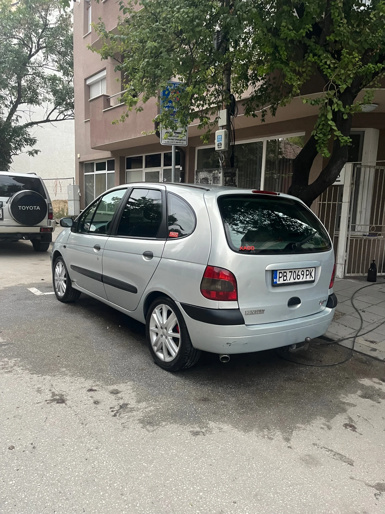 Renault Scenic, снимка 3 - Автомобили и джипове - 54392609