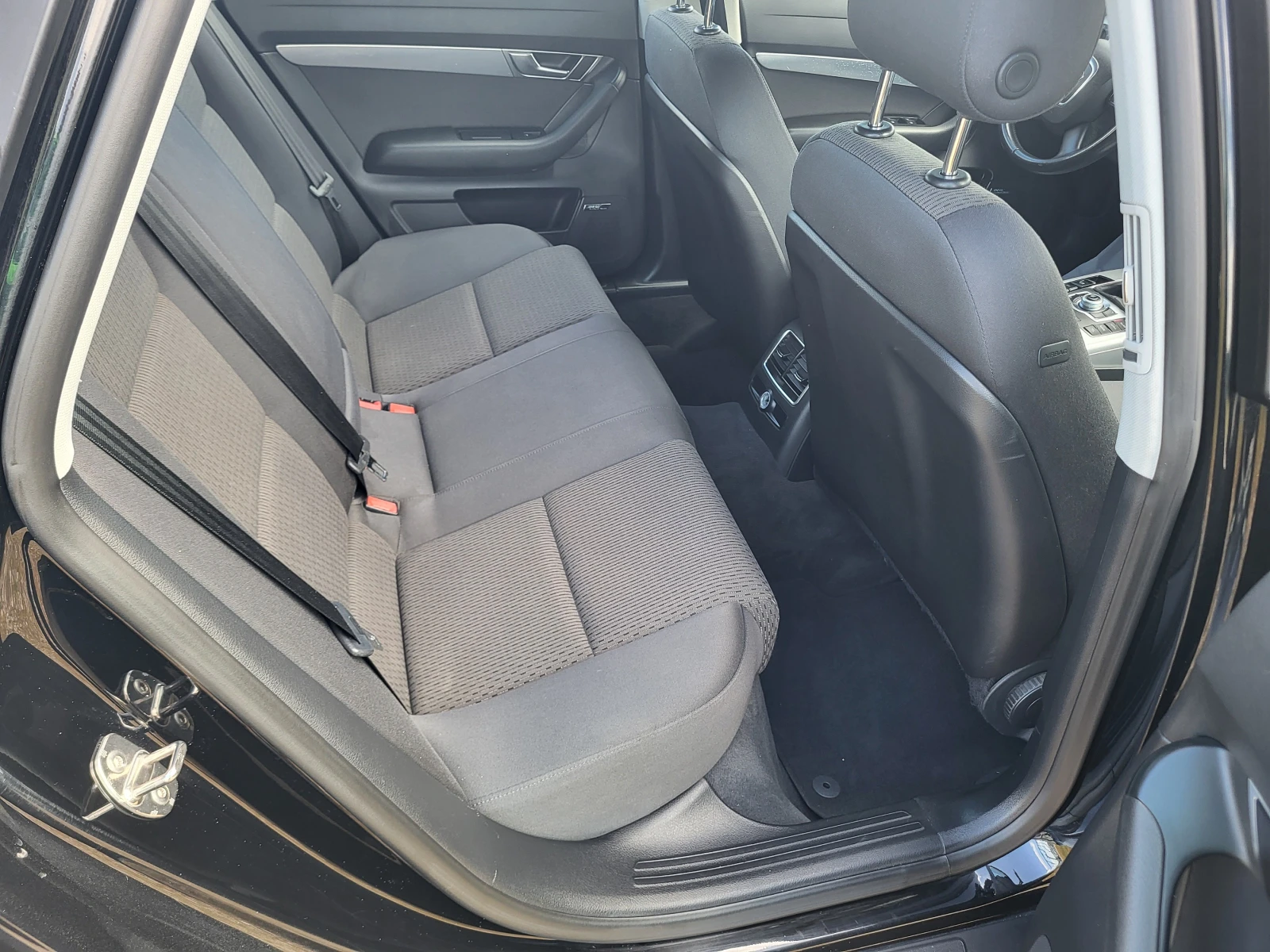 Audi A6 2.0TDi FaceLift, снимка 12 - Автомобили и джипове - 54602950