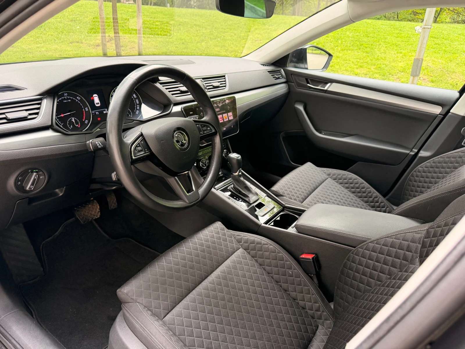 Skoda Superb 2.0TDI / 4x4 / DSG | Mobile.bg � ����������� 9