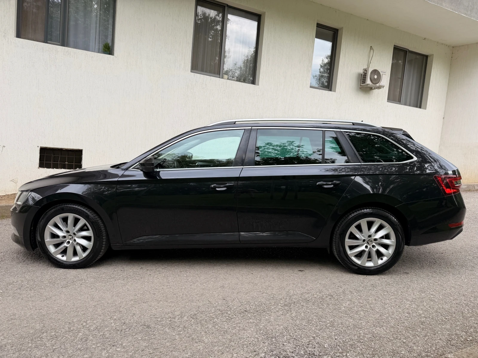 Skoda Superb 2.0TDI / 4x4 / DSG | Mobile.bg � ����������� 4