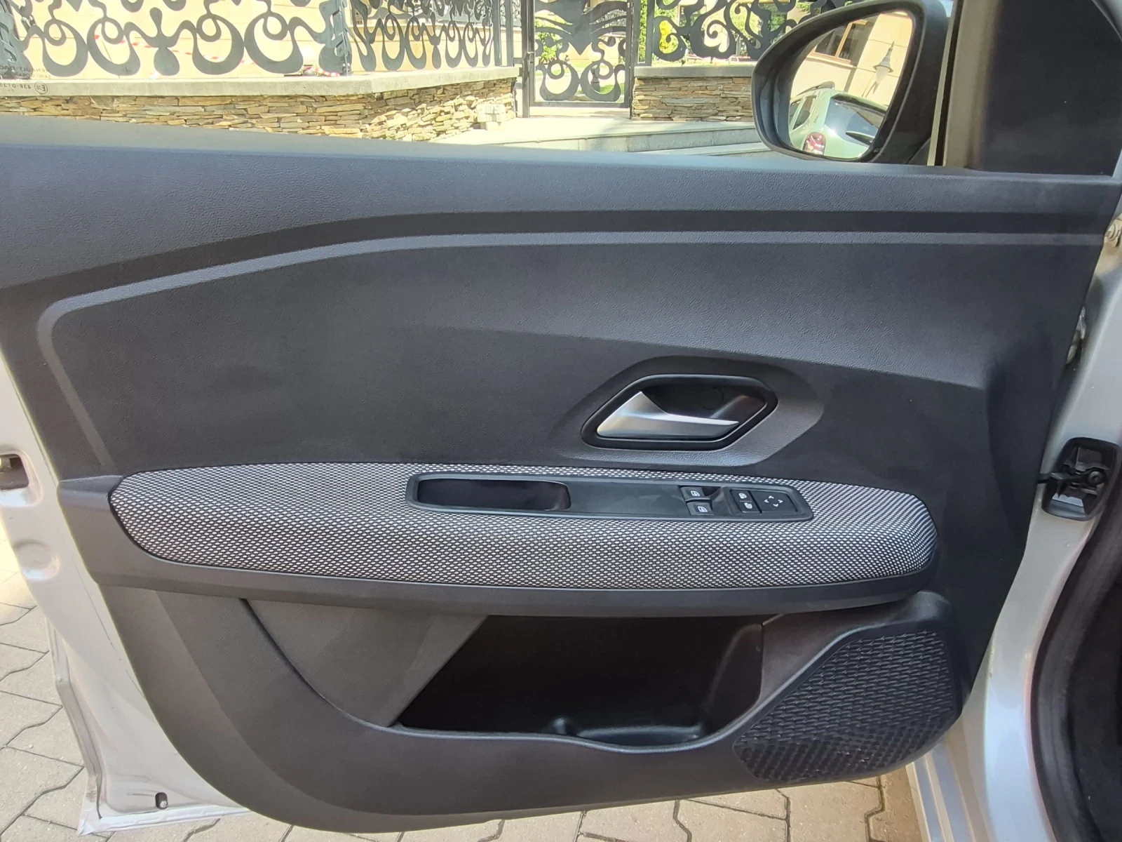 Dacia Logan 1ви Собственик Бензин 91 к.с., снимка 8 - Автомобили и джипове - 54788964
