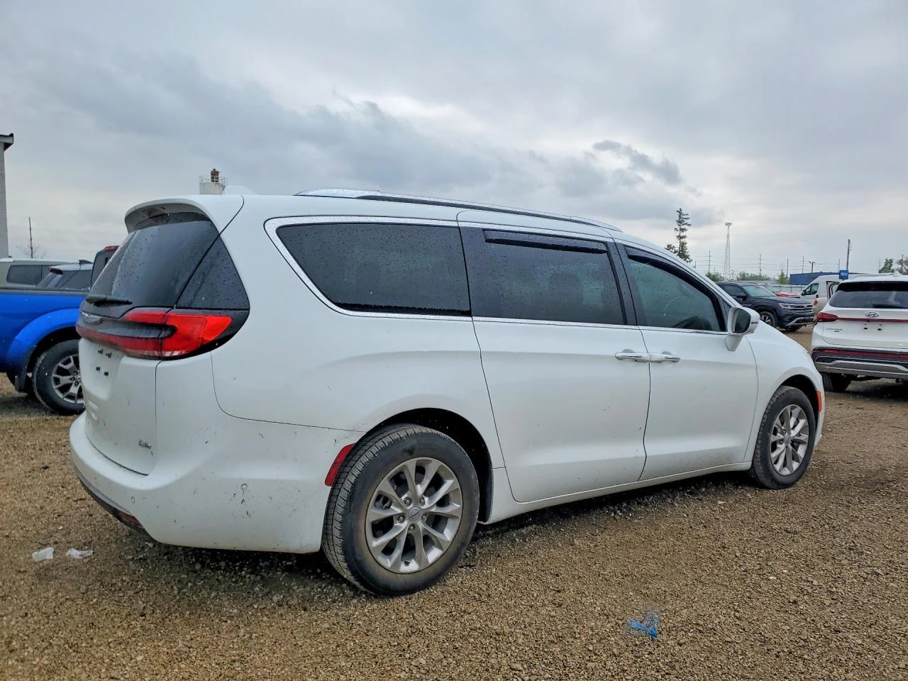 Chrysler Pacifica 3.6l Touring L, снимка 3 - Автомобили и джипове - 54882356