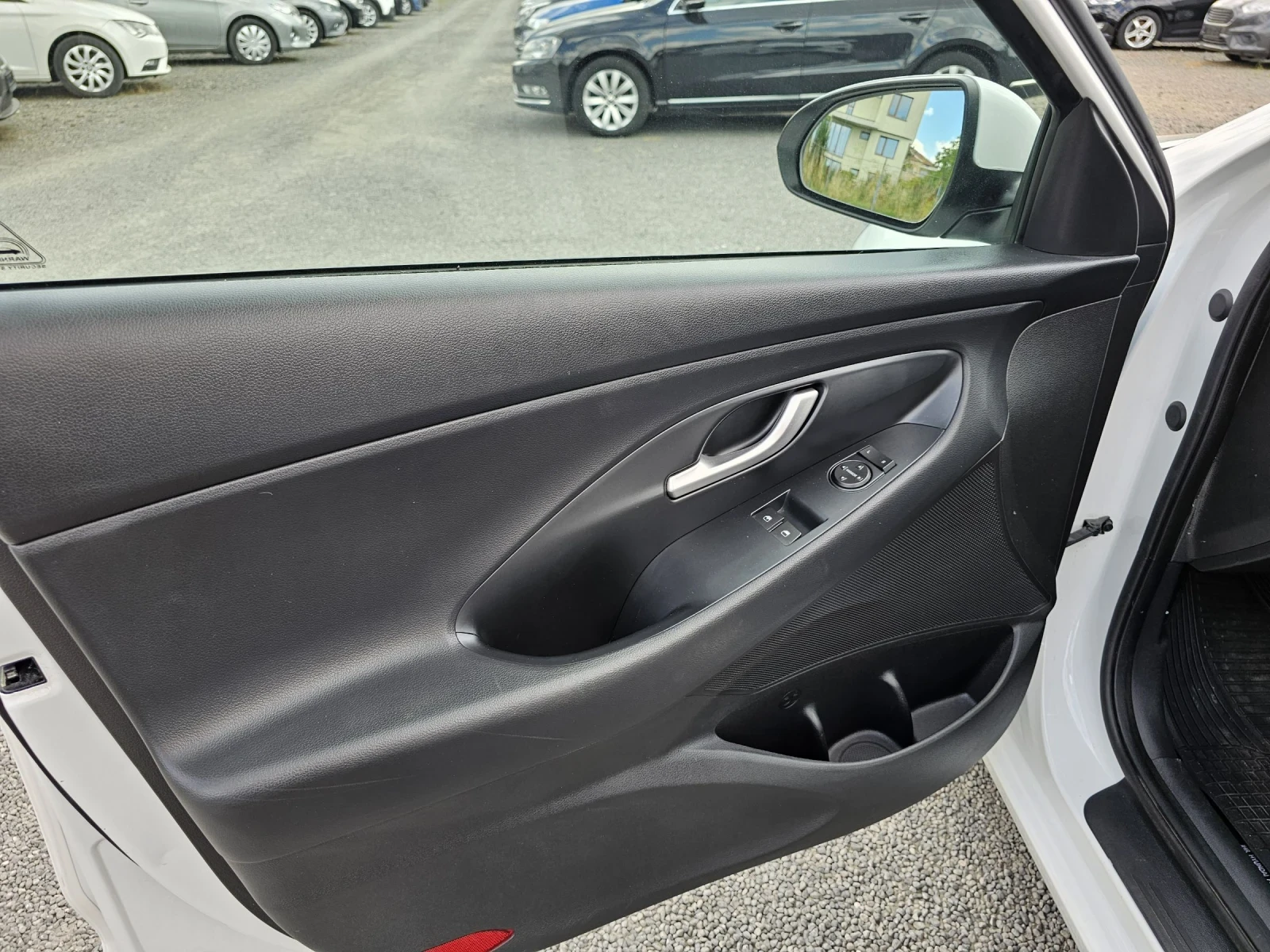 Hyundai I30 1.4   100ps | Mobile.bg � ����������� 14