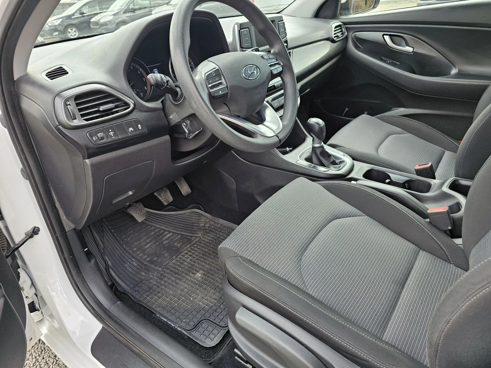 Hyundai I30 1.4   100ps | Mobile.bg � ����������� 11