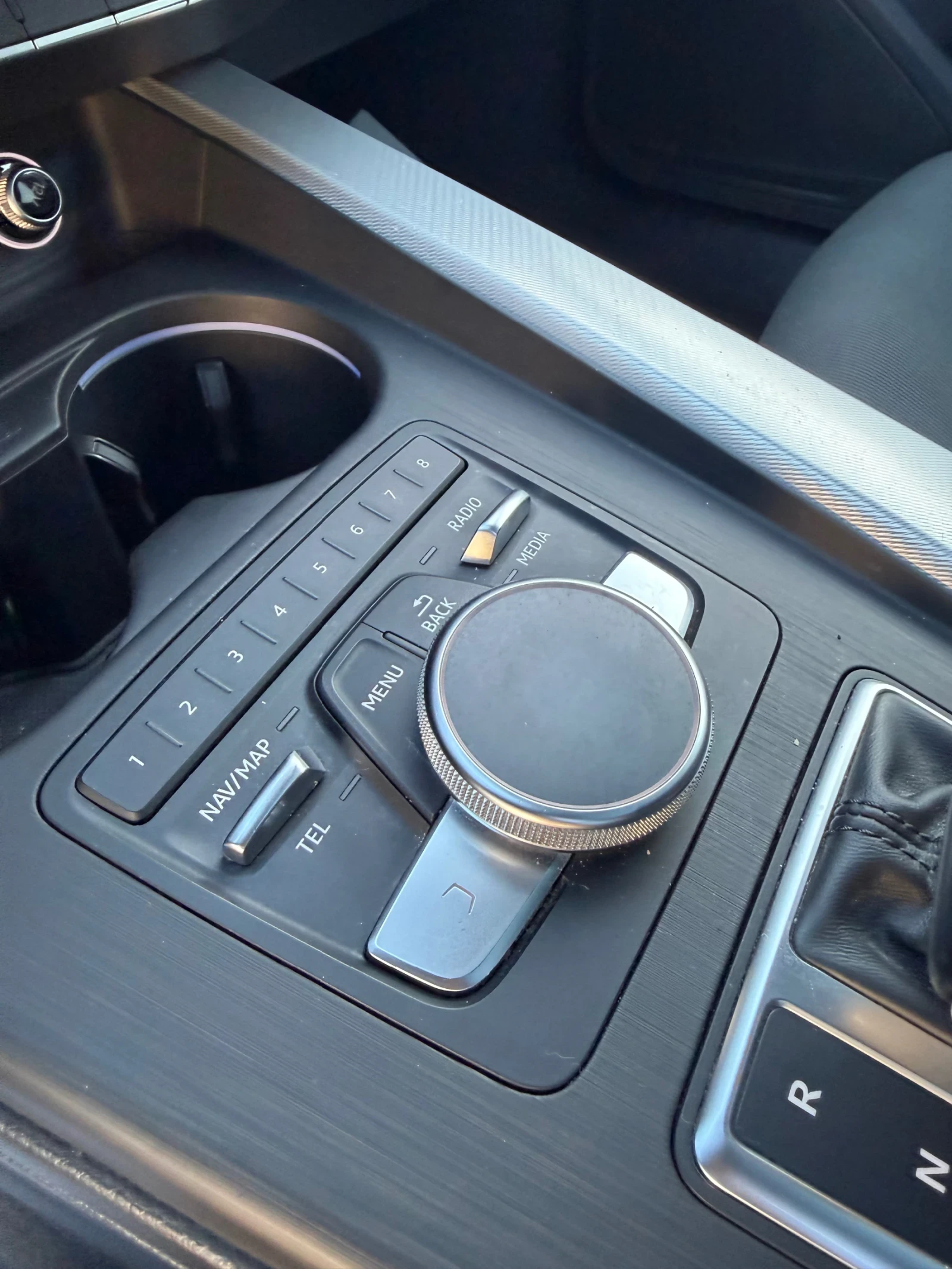 Audi A4 2.0tdi Панорама Дигитално Табло, снимка 15 - Автомобили и джипове - 55168211