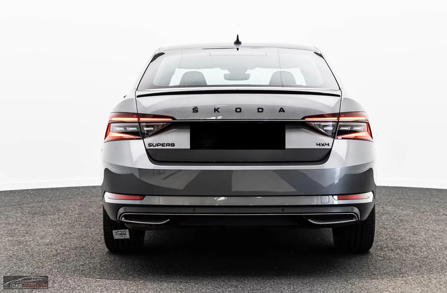 Skoda Superb 2.0/200HP/SPORTLINE/4X4/PANO/ACC/KLESS/360/576z, снимка 9 - Автомобили и джипове - 55223185