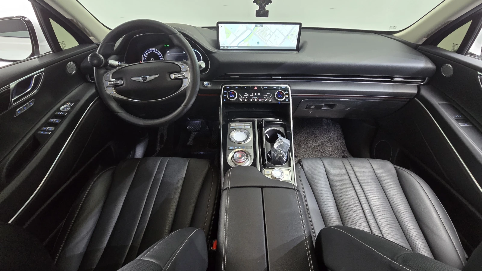 Genesis GV80 2.5* BLIND SPOT* ЕЛ. БАГАЖНИК* 360* КРАЙНА ЦЕНА, снимка 7 - Автомобили и джипове - 55302259