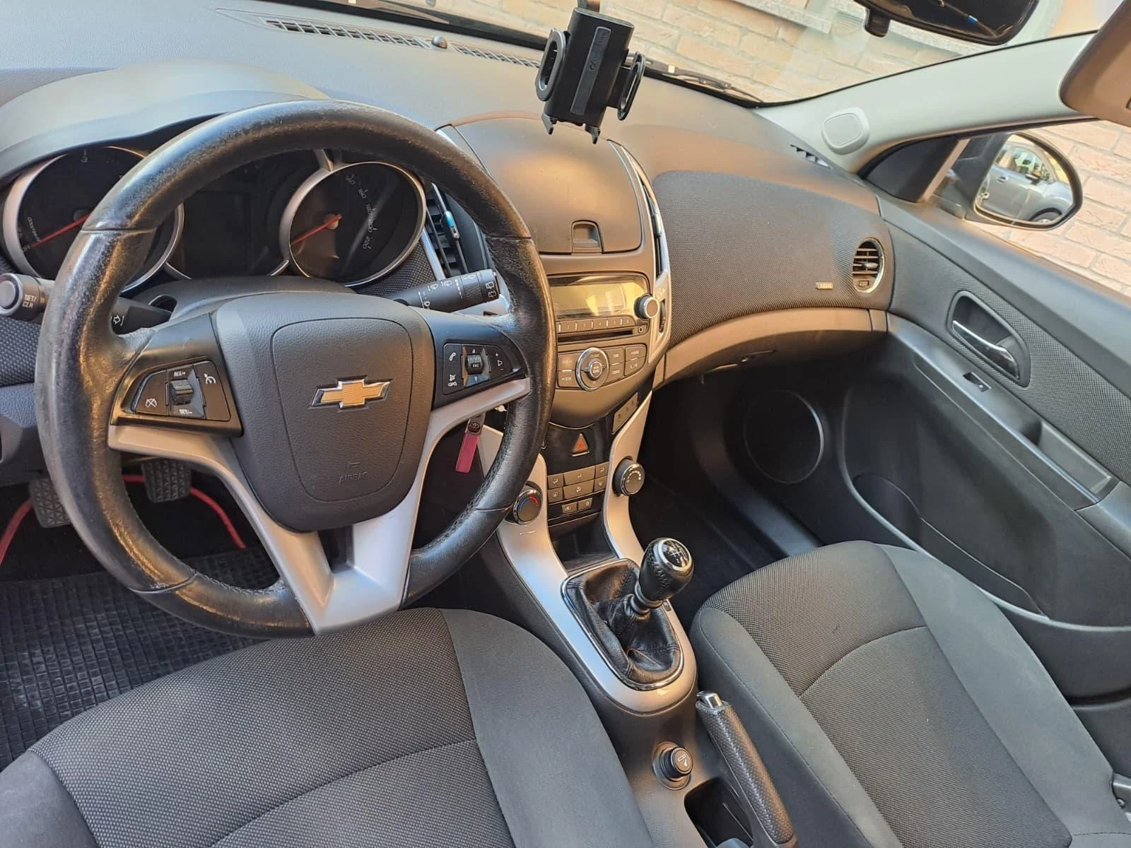 Chevrolet Cruze 1.7TDCI 130kc, снимка 6 - Автомобили и джипове - 55627278