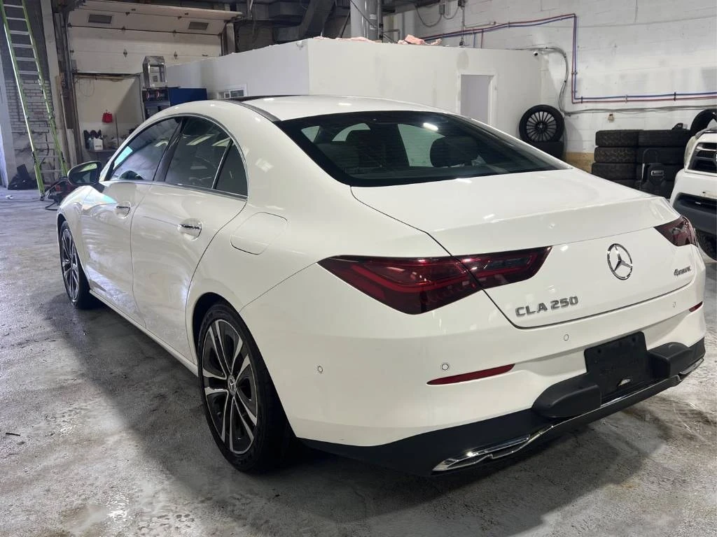 Mercedes-Benz CLA 250 4MATIC | CARFAX | АВТОКРЕДИТ БЕЗ ПЪРВОНАЧАЛНА, снимка 8 - Автомобили и джипове - 56060160