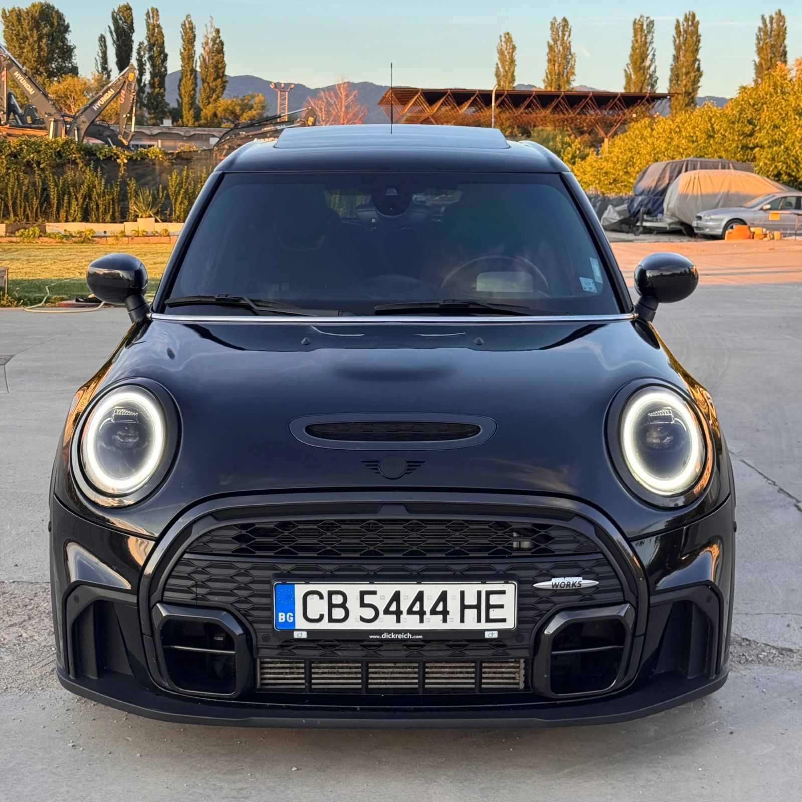 Mini Cooper s 2.0 Turbo JCW| Harman/Kardon| Head Up, снимка 2 - Автомобили и джипове - 56155967