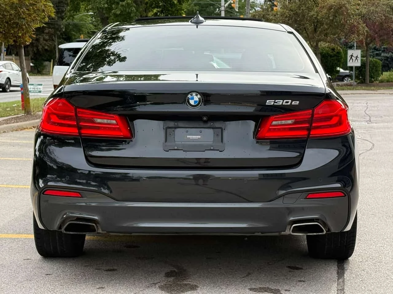BMW 530E * xDrive iPerformance* АВТОКРЕДИТ* , снимка 4 - Автомобили и джипове - 56171895