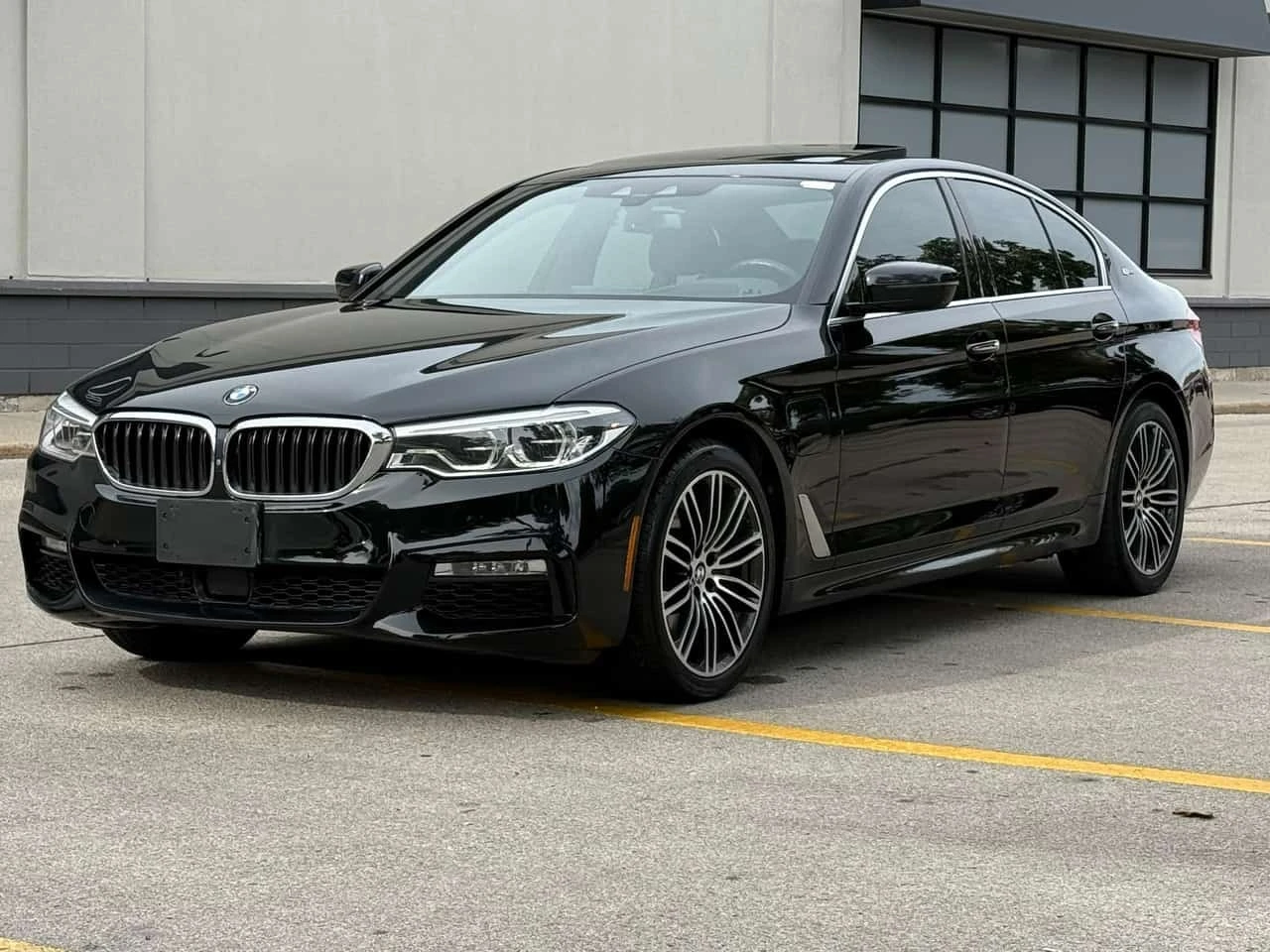 BMW 530E * xDrive iPerformance* АВТОКРЕДИТ* , снимка 10 - Автомобили и джипове - 56171895
