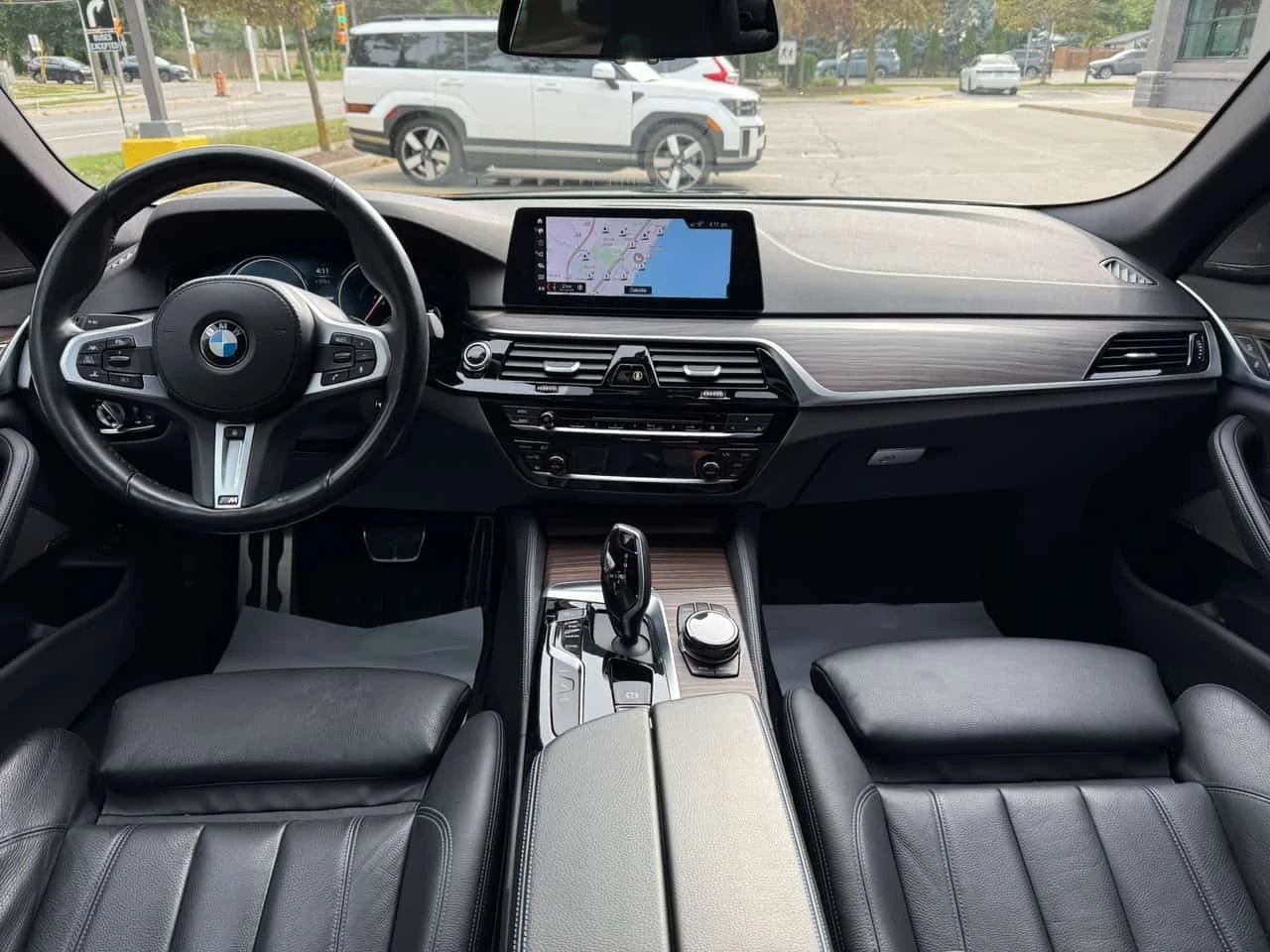 BMW 530E * xDrive iPerformance* АВТОКРЕДИТ* , снимка 9 - Автомобили и джипове - 56171895