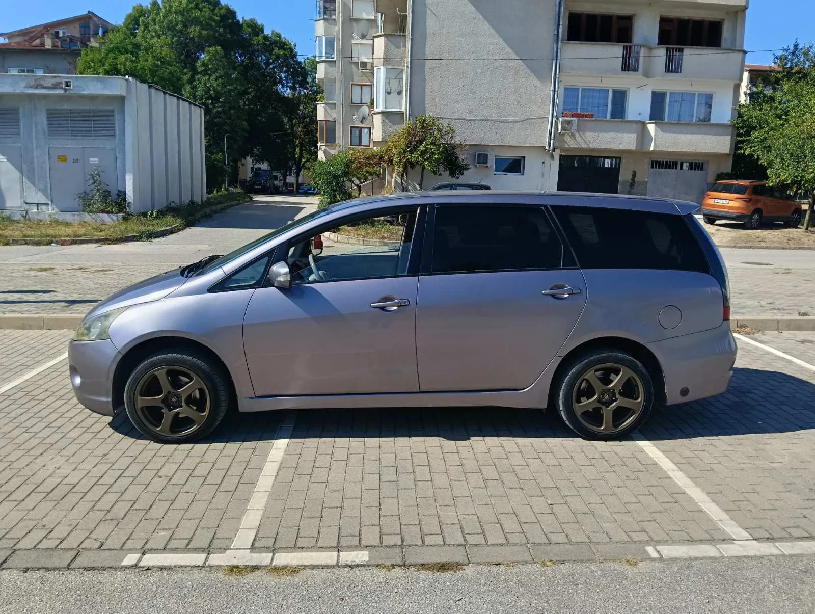 Mitsubishi Grandis 2.4 с ГАЗ, снимка 7 - Автомобили и джипове - 56201902