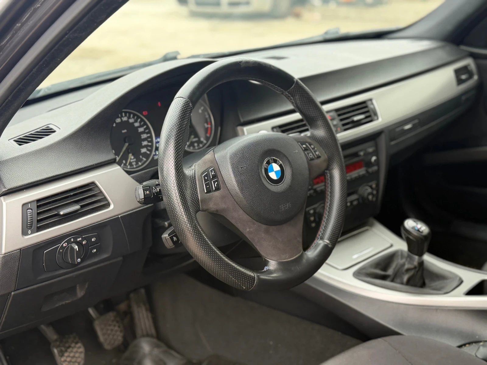 BMW 320 M-PACK~2.0~163, снимка 8 - Автомобили и джипове - 56619433
