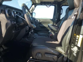Jeep Gladiator 3.6* 4Х4* SPORT* РЕАЛНИ КМ!* ПЕРФЕКТЕН, снимка 8