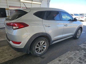 Hyundai Tucson SE CARFAX АВТО КРЕДИТ , снимка 4