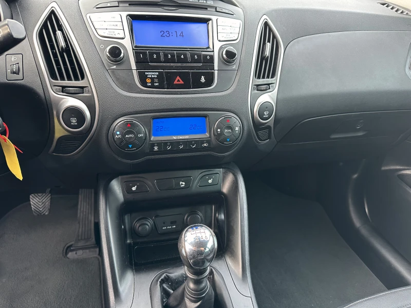 Hyundai IX35 1.7CRDi, снимка 13 - Автомобили и джипове - 47772606