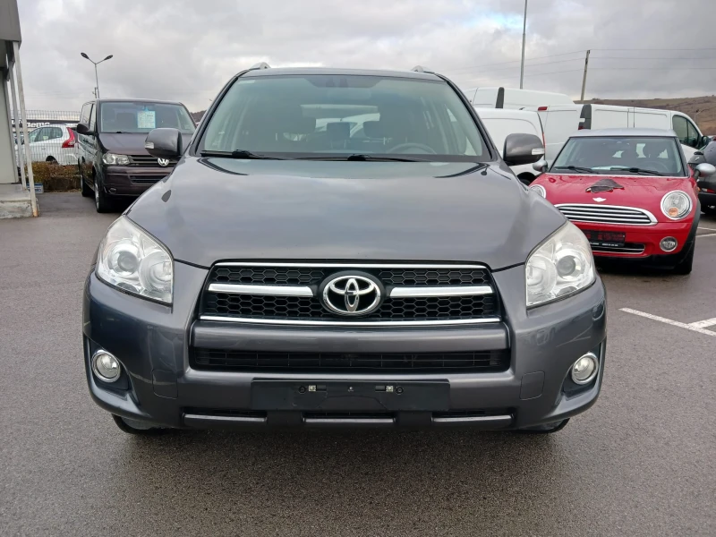 Toyota Rav4 2.2 D4D 150к.с KEYLESS, снимка 2 - Автомобили и джипове - 48295007