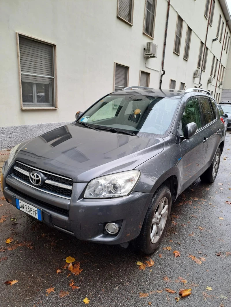 Toyota Rav4 2.2 D4D 150к.с KEYLESS, снимка 16 - Автомобили и джипове - 48295007