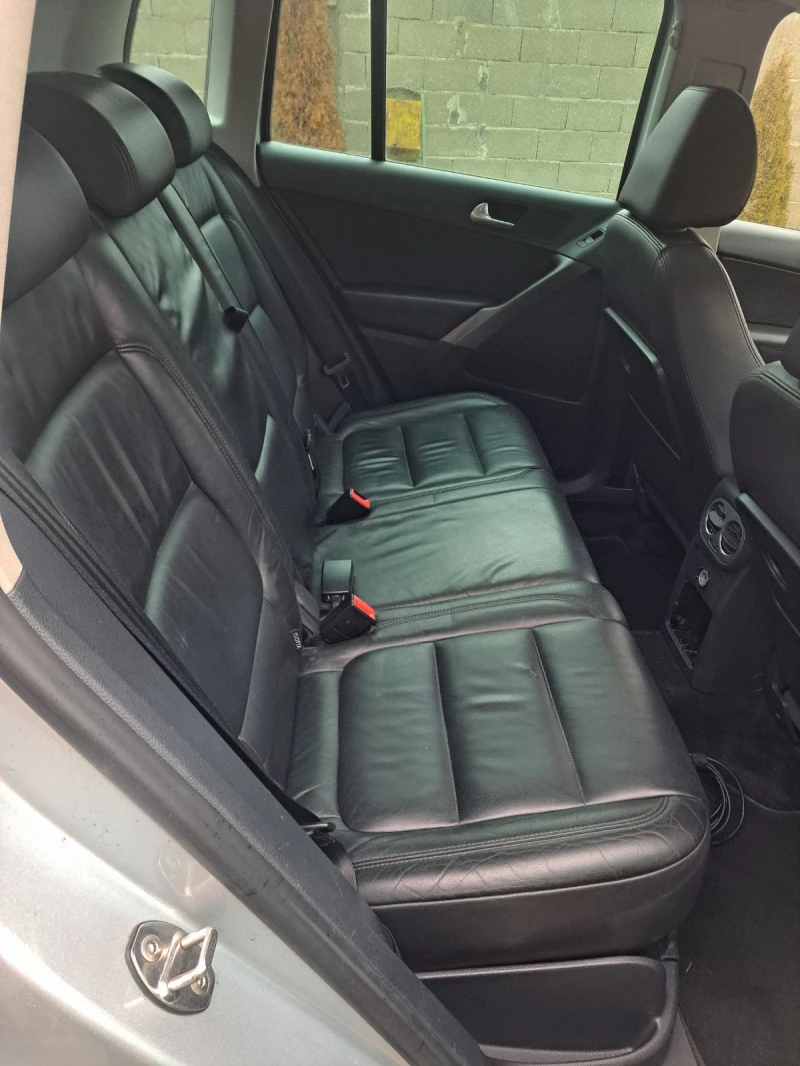 VW Tiguan 2.0TDI 4X4 AUTOMATIC, снимка 12 - Автомобили и джипове - 53325901