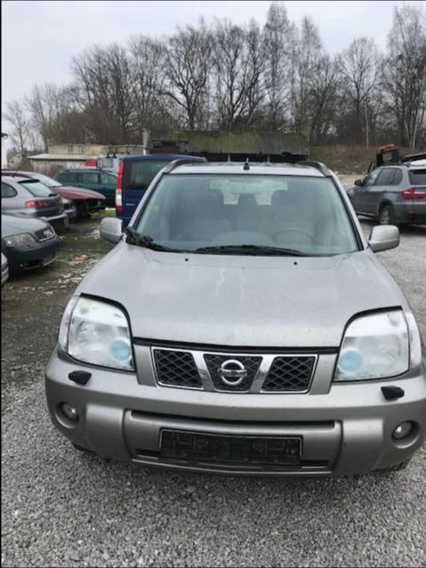 Nissan X-trail 2.2DCI 136 XENON, снимка 2 - Автомобили и джипове - 47290728