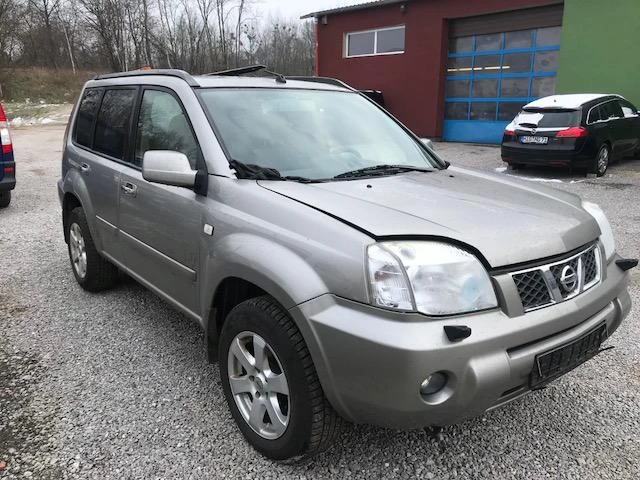 Nissan X-trail 2.2DCI 136 XENON, снимка 3 - Автомобили и джипове - 47290728