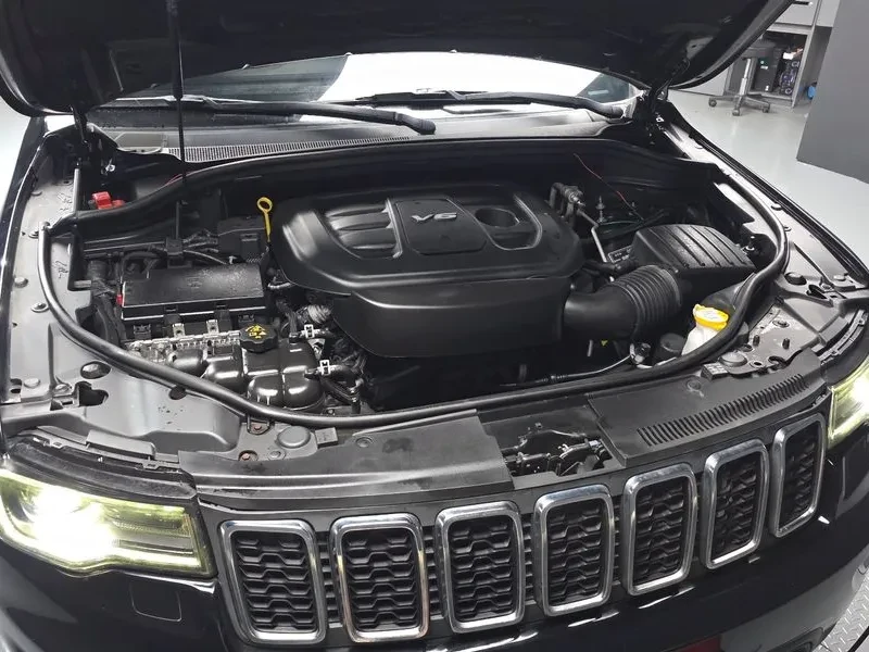 Jeep Grand cherokee 3.6 LIMITED WK2, снимка 6 - Автомобили и джипове - 55298806