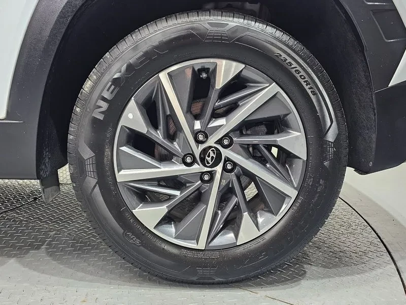 Hyundai Tucson Gasoline 1.6 Turbo 2Wd Premium, снимка 5 - Автомобили и джипове - 56308029