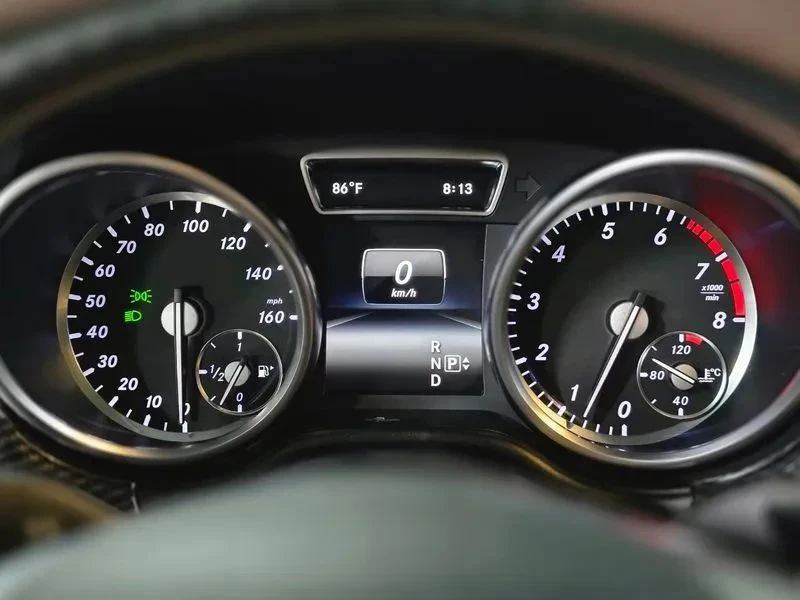 Mercedes-Benz GL 550, снимка 5 - Автомобили и джипове - 56738258