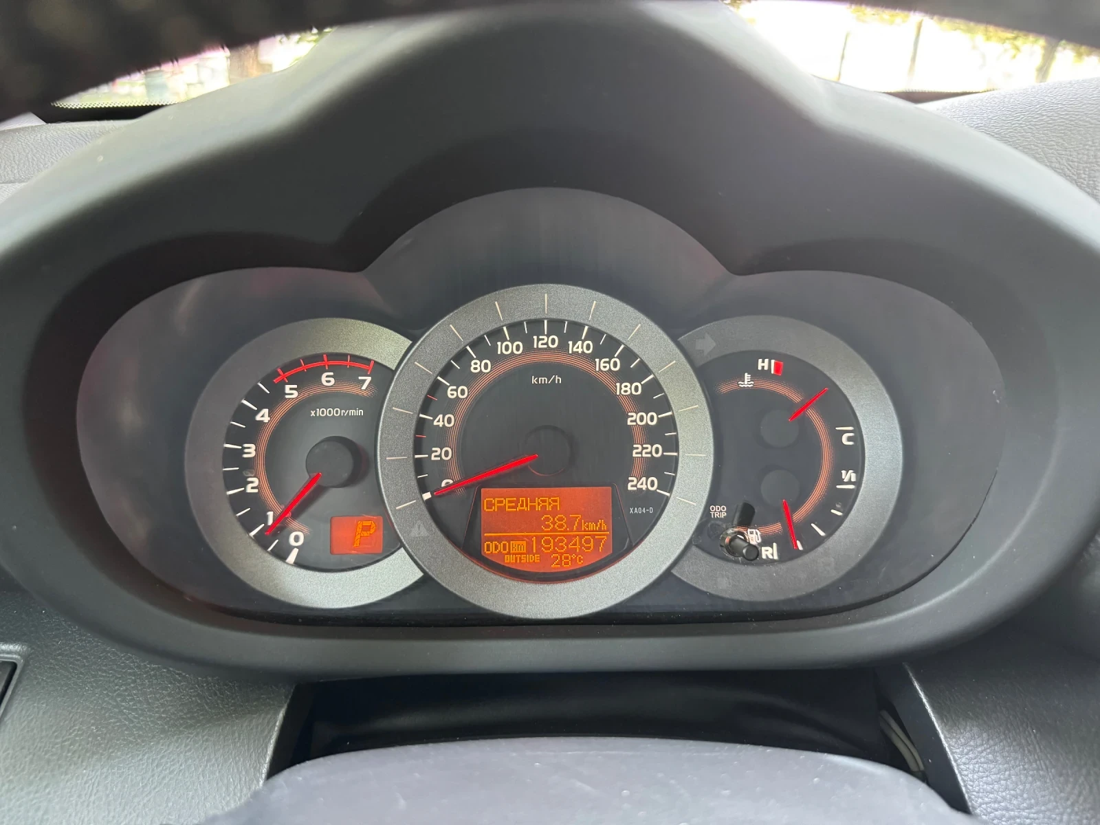 Toyota Rav4 2.2 CROSSOVER  - изображение 8