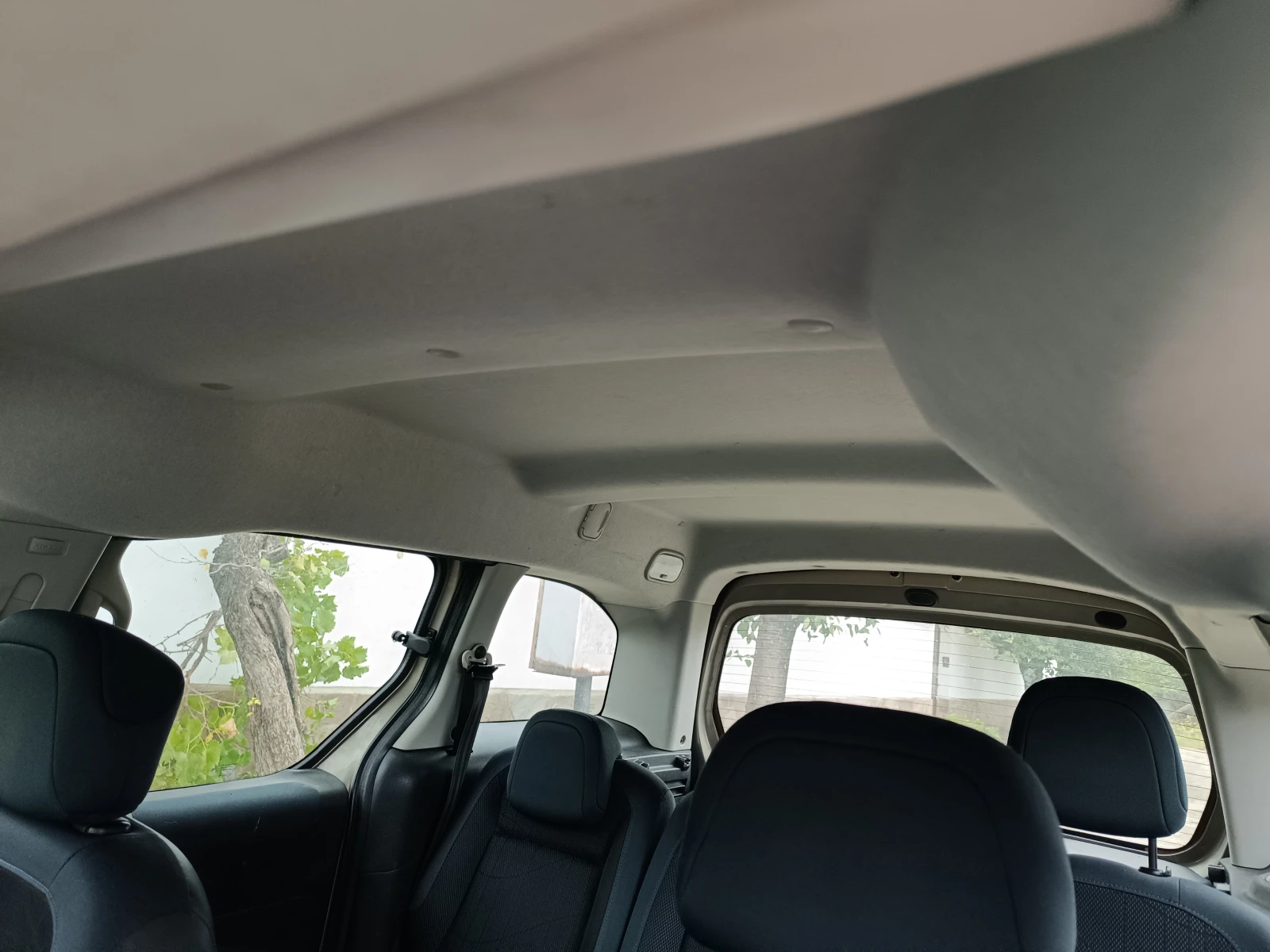 Peugeot Partner 1.6hdi klima, снимка 8 - Автомобили и джипове - 54814410