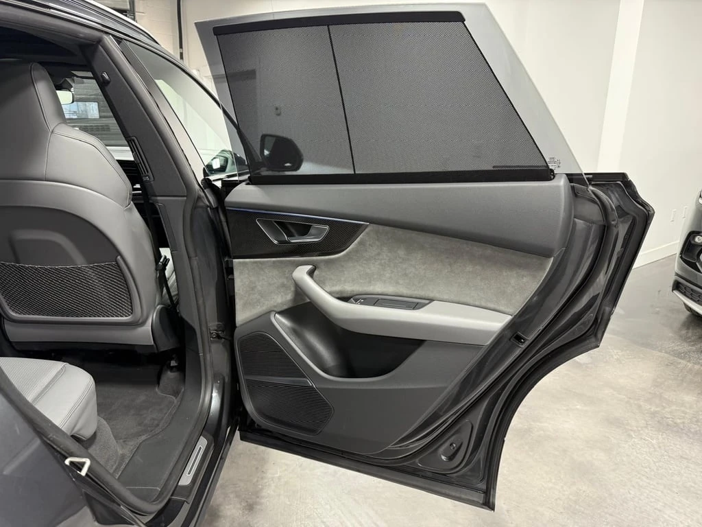 Audi SQ8 4.0 TFSI quattro * CARFAX *    | Mobile.bg   17