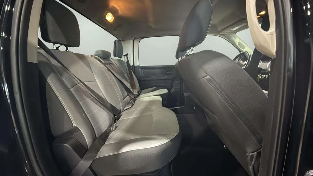 Dodge RAM 1500 Classic Express Crew* АвтоКредит* (Цена до БГ) , снимка 11 - Автомобили и джипове - 53989124