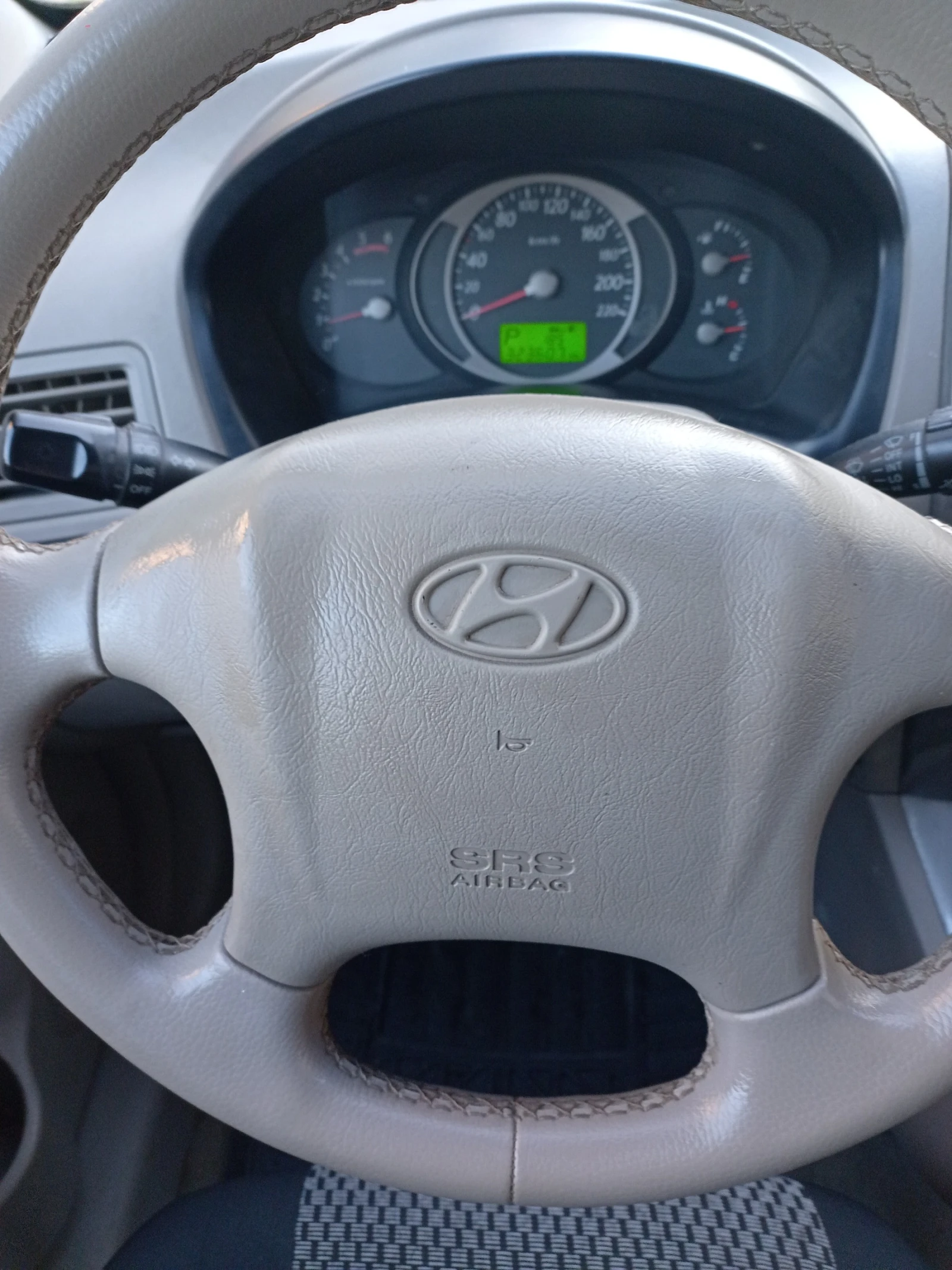 Hyundai Tucson, снимка 8 - Автомобили и джипове - 54108822