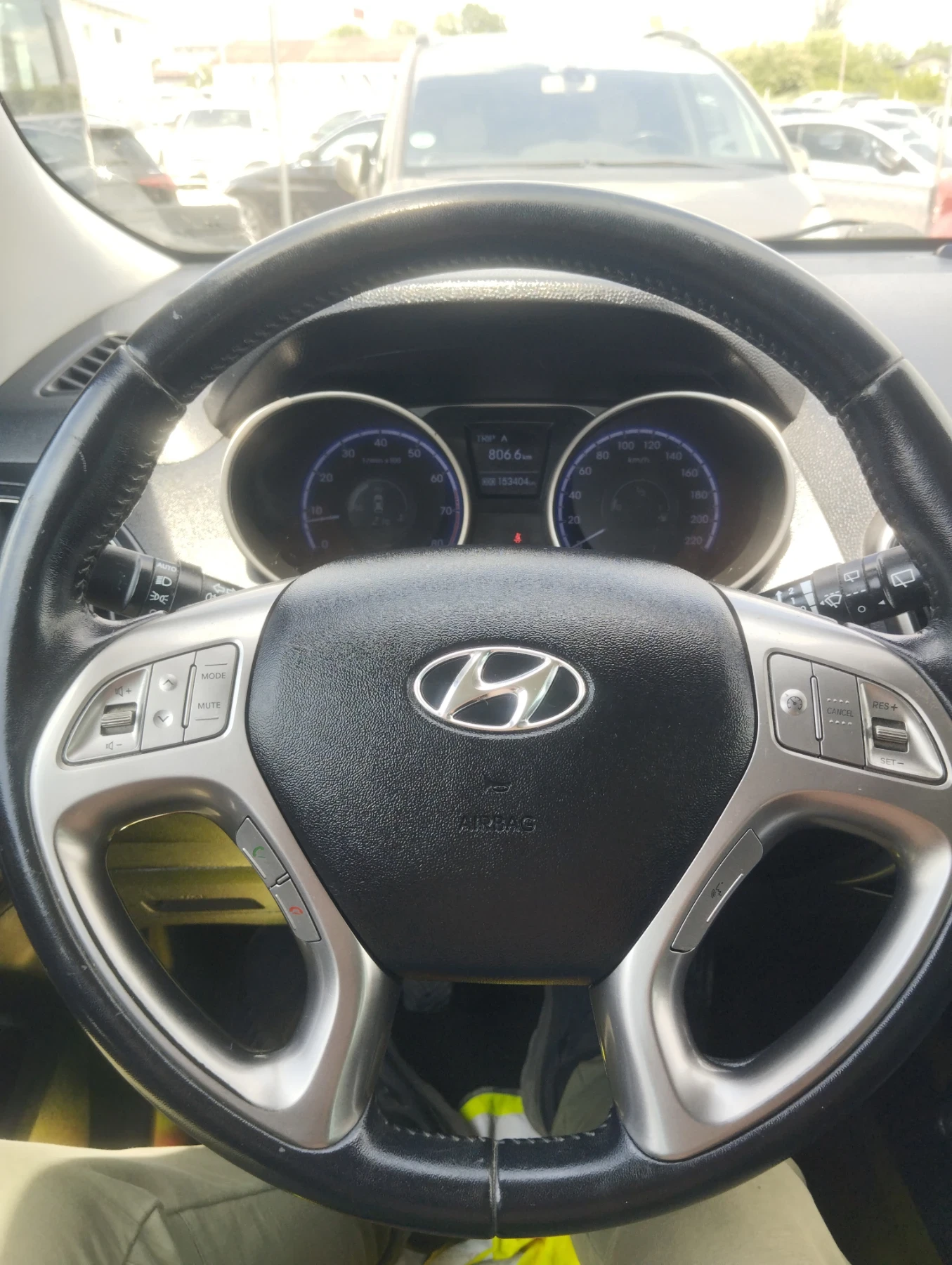Hyundai IX35 БЕНЗИН 2.0 163к.с. АВТОПИЛОТ КЛИМАТРОНИК ПОДГРЕВ , снимка 14 - Автомобили и джипове - 54304129