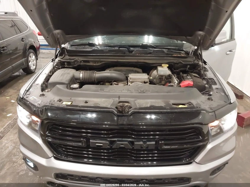 Dodge RAM 1500 5.7l Big Horn 4X4 5'7 Box, снимка 10 - Автомобили и джипове - 54310202