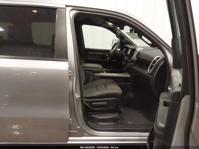 Dodge RAM 1500 5.7l Big Horn 4X4 5'7 Box, снимка 5 - Автомобили и джипове - 54310202