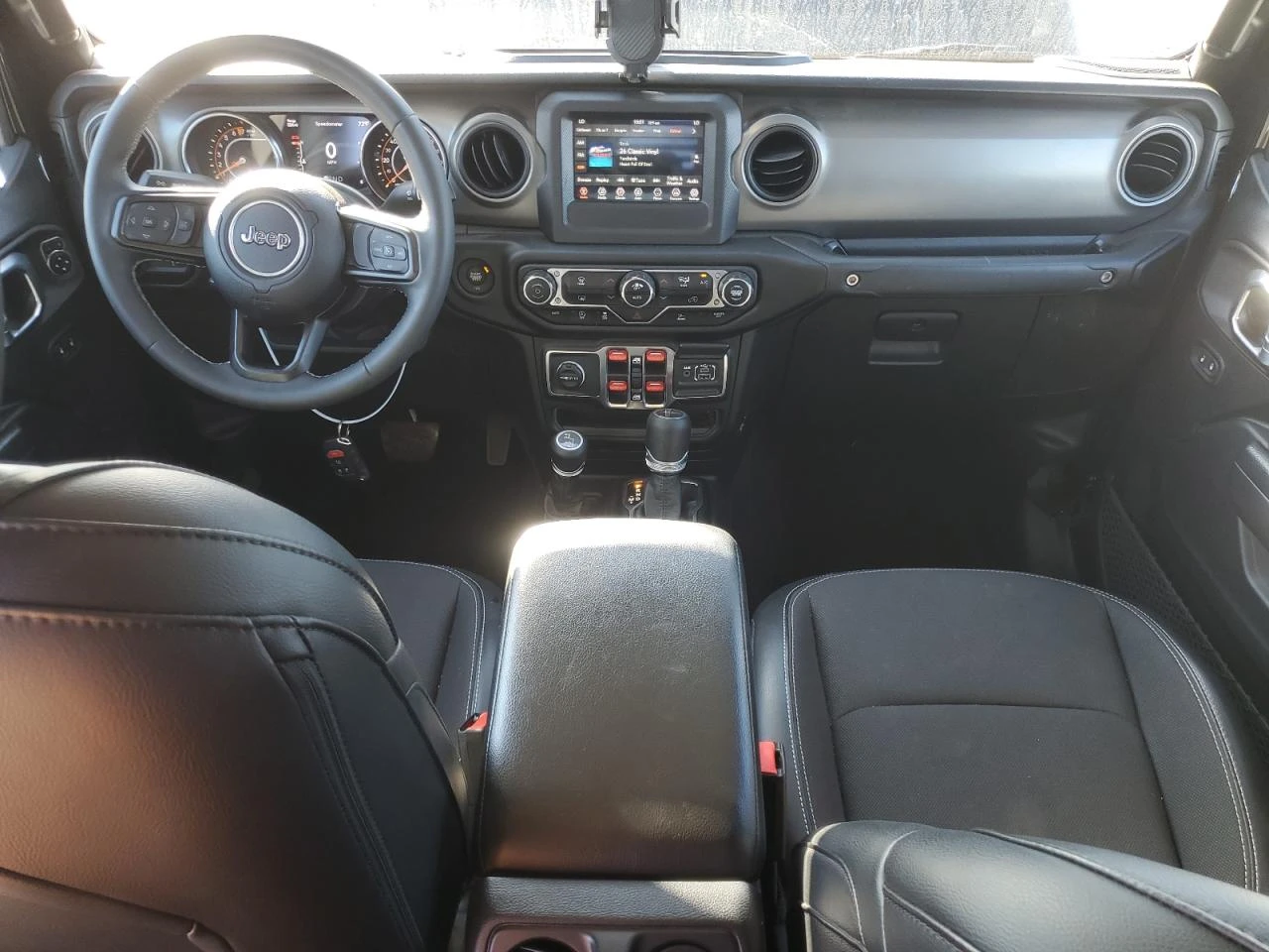 Jeep Gladiator 3.6* 4Х4* SPORT* РЕАЛНИ КМ!* ПЕРФЕКТЕН, снимка 7 - Автомобили и джипове - 54636726