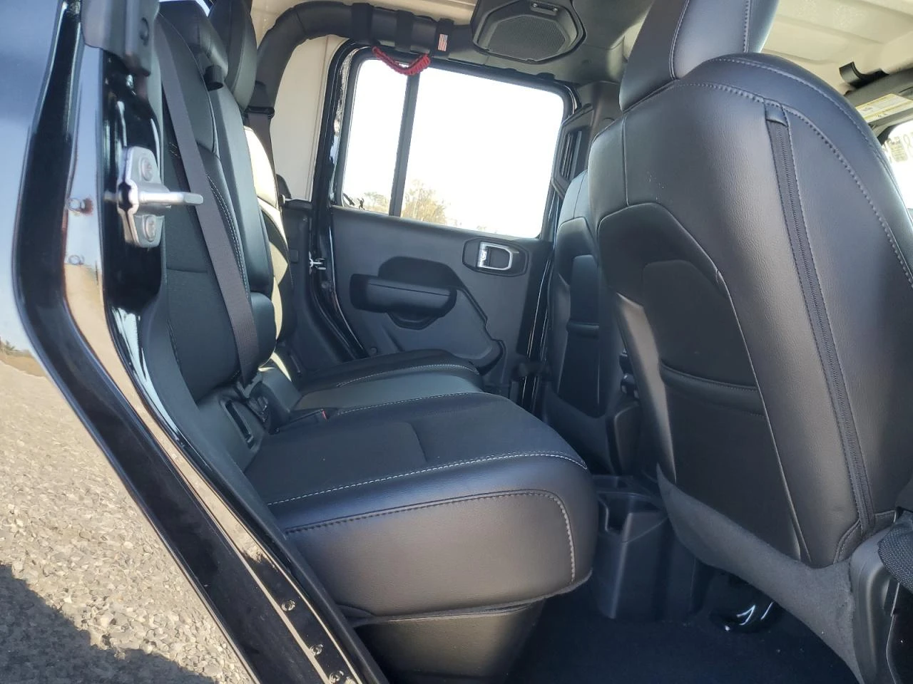 Jeep Gladiator 3.6* 4Х4* SPORT* РЕАЛНИ КМ!* ПЕРФЕКТЕН, снимка 9 - Автомобили и джипове - 54636726