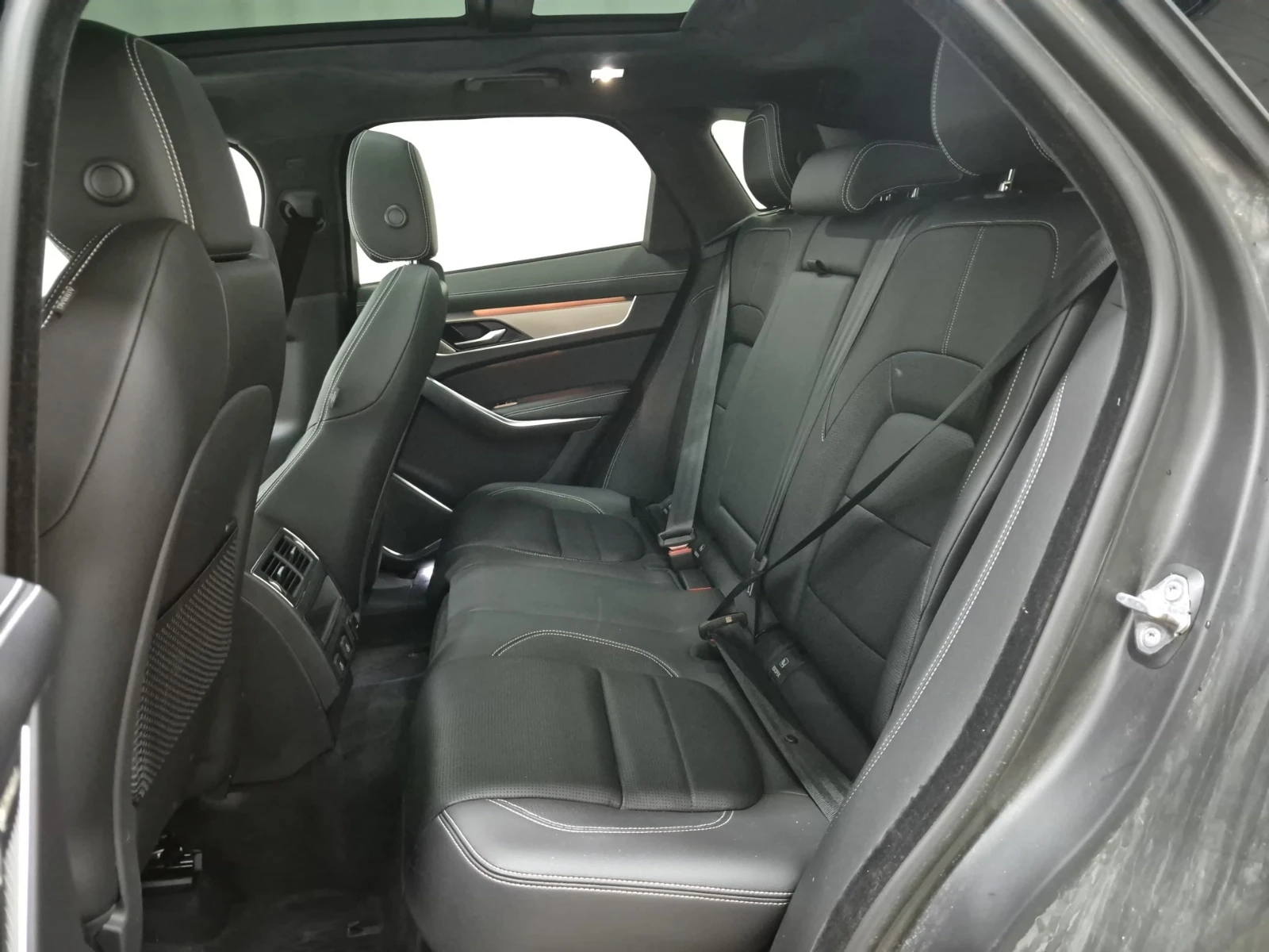 Jaguar F-PACE R-DYNAMIC S * CARFAX * АВТО КРЕДИТ * , снимка 10 - Автомобили и джипове - 54859940