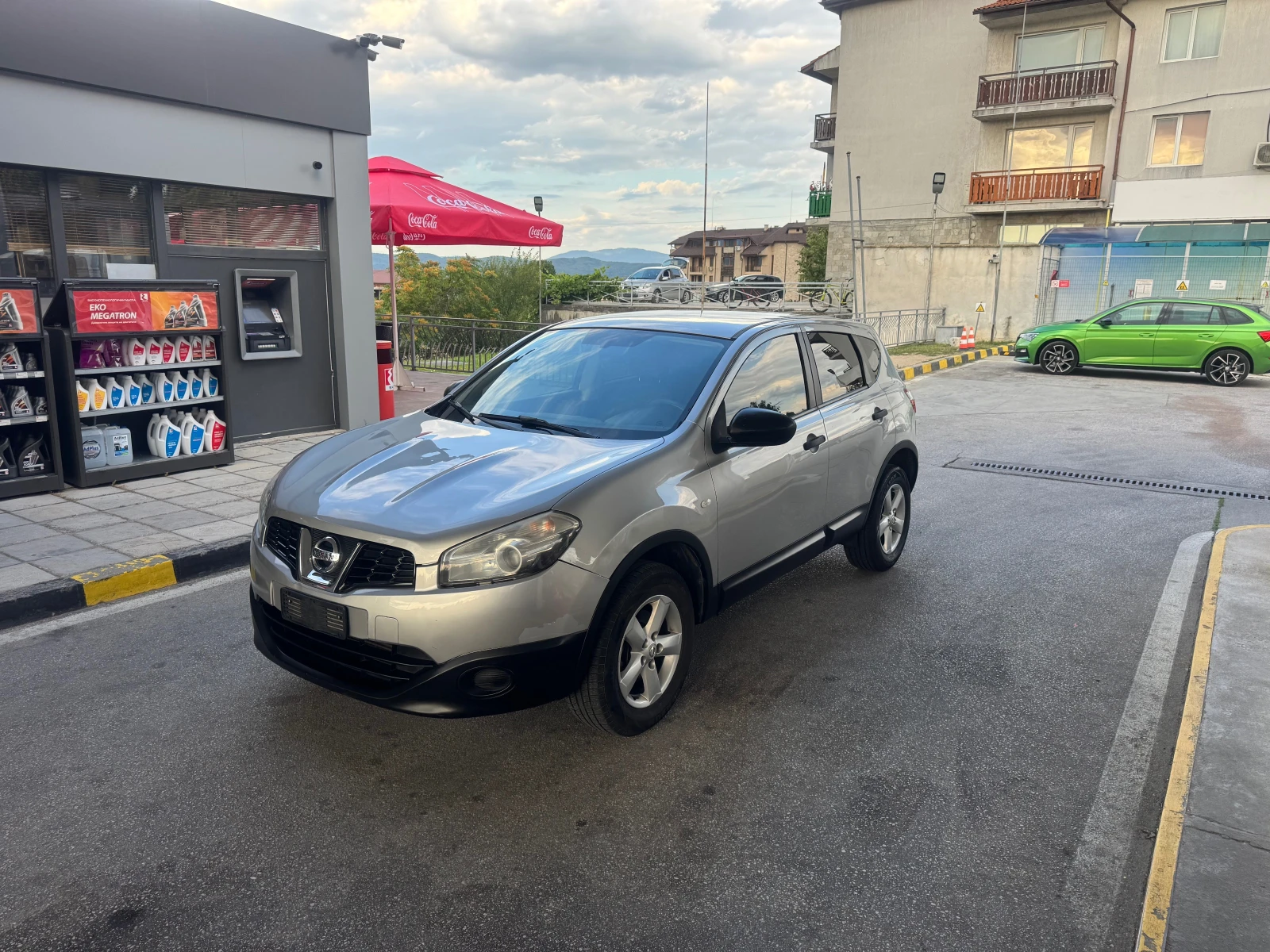 Nissan Qashqai, снимка 2 - Автомобили и джипове - 55306258