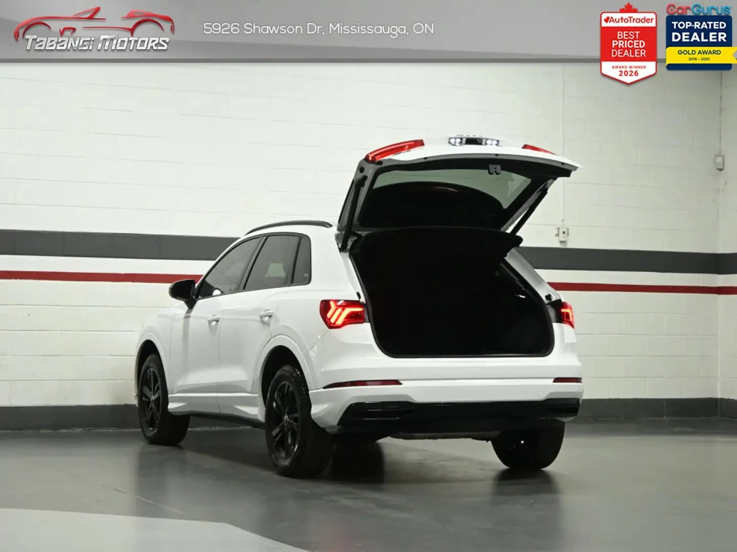 Audi Q3 40TFSI PREMIUM BLCK OP ЦЕНА ДО БЪЛГАРИЯ АВТОКРЕДИТ, снимка 8 - Автомобили и джипове - 55459460