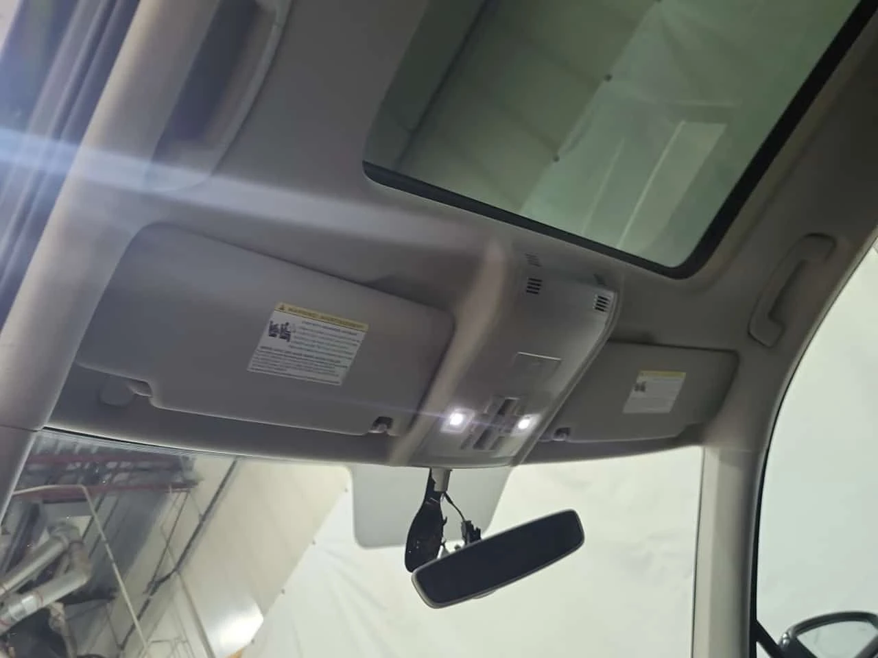 VW Tiguan HIGHLINE/CARFAX/ПАНОРАМА/ПОДГРЕ/ПАМЕТ/ДИГ.КМ., снимка 13 - Автомобили и джипове - 55543300