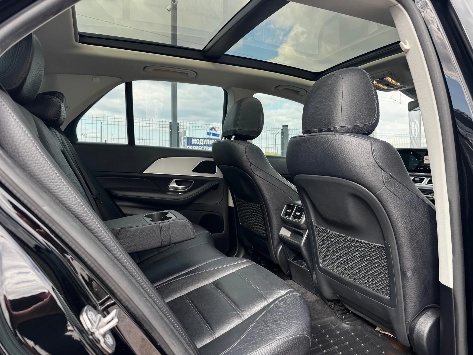 Mercedes-Benz GLE 400 AMG premium , снимка 12 - Автомобили и джипове - 55679044