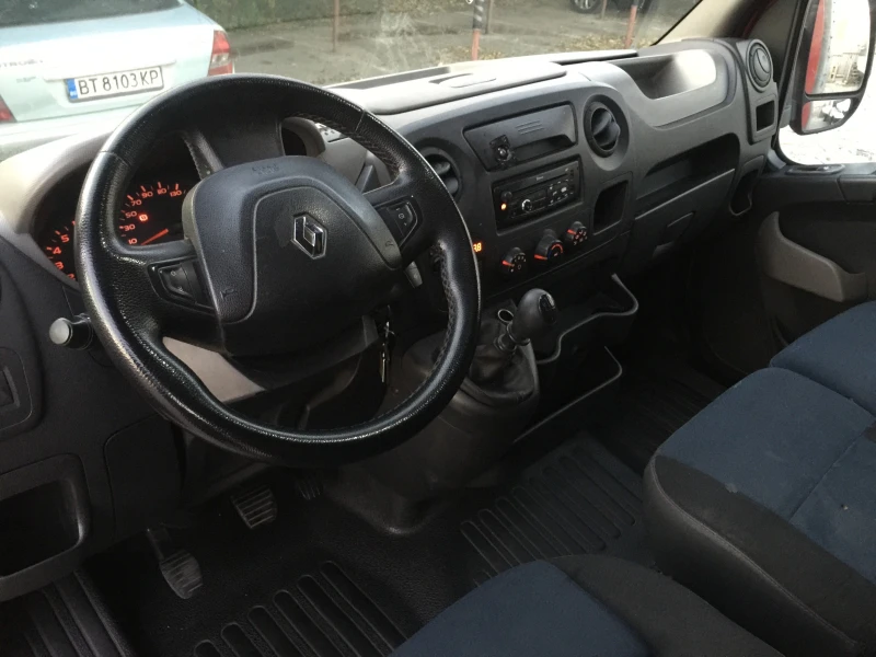 Renault Master 2.3  145k, снимка 10 - Бусове и автобуси - 48228207